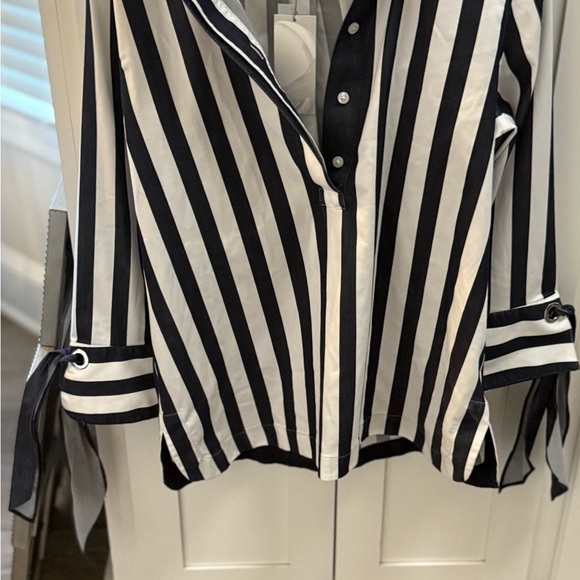 Chico's Blue and White Button Down Shirt with Cuffed Sleeves- Brand New - Picture 8 of 10